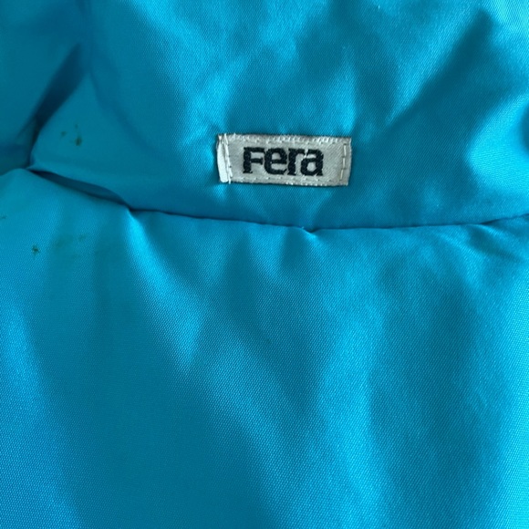 Neon blue cropped Fera puffer vest - Picture 3 of 9